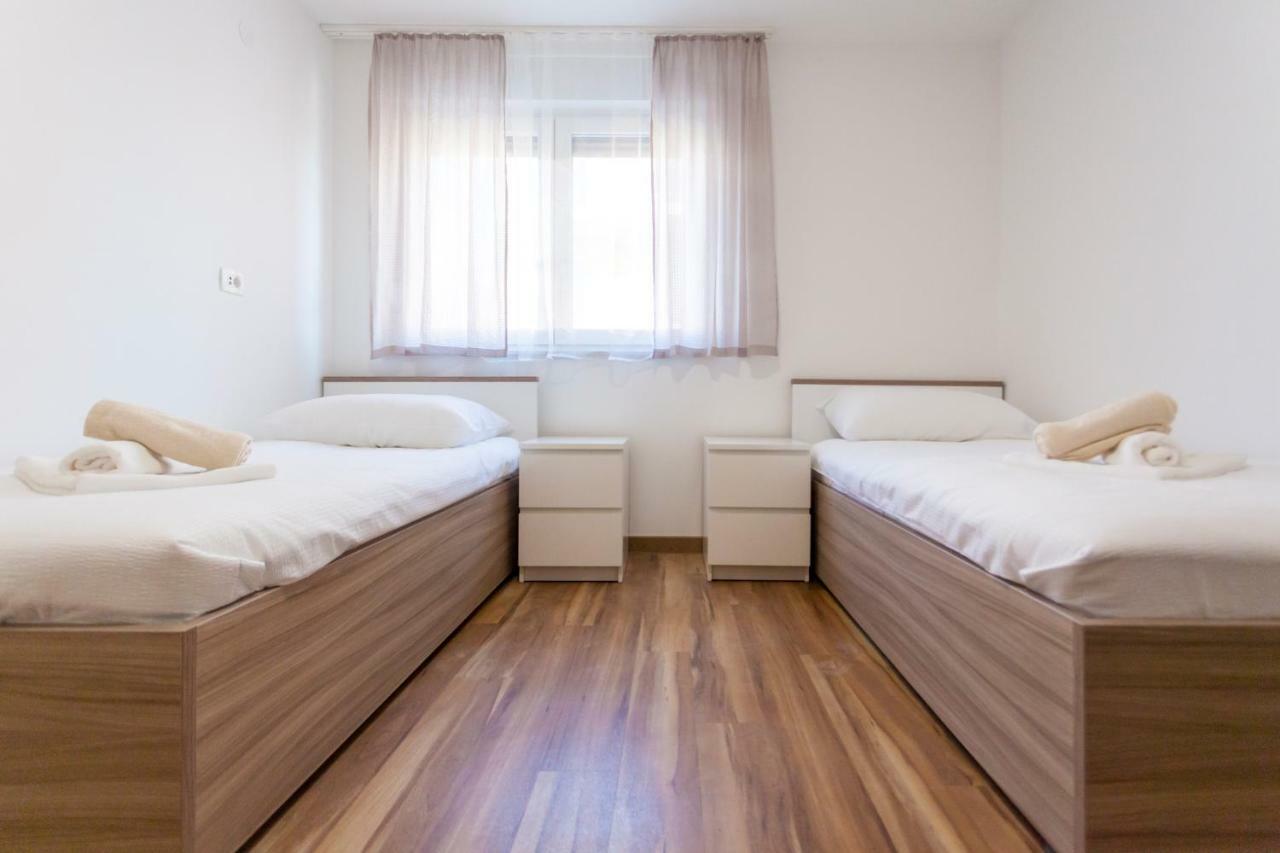 Apartments Kudec By El-Pi Tours มาลินสกา ภายนอก รูปภาพ